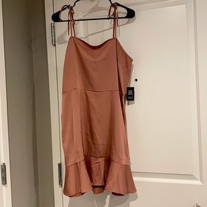 Strappy Salmón Dress. Perfect for summer and perfect for fall with great layers!